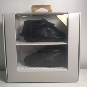 NIB Freshly Picked Moccasins, newborn 0, black